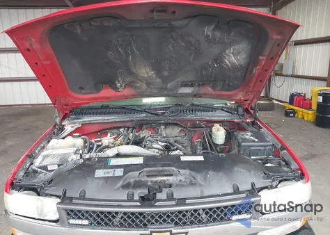 2001 Chevrolet Silverado C2500 Heavy Duty z USA, uszkodzony, nr VIN 1GCHC29U01E264965